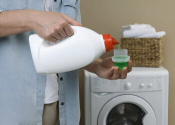 AmazonCommercial Multi-Purpose Enzyme Cleaner Review of 2025