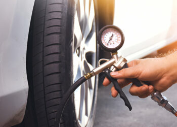 Universal Portable Tire Inflator Air Compressor – 180PSI & 20000mAh