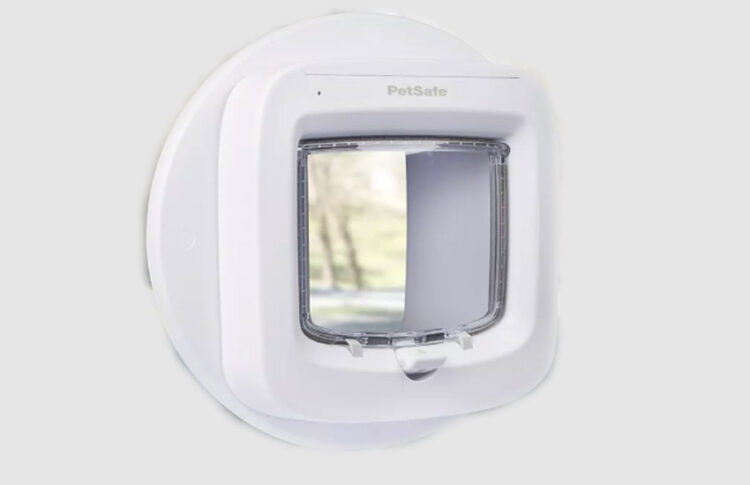 Image showcasing PetSafe Microchip Activated Cat Door: A Comprehensive Review of 2026 ...