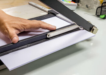 Dahle 15e Vantage Paper Trimmer: Product Review of 2025