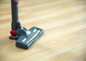 Shark Navigator Deluxe Upright Vacuum