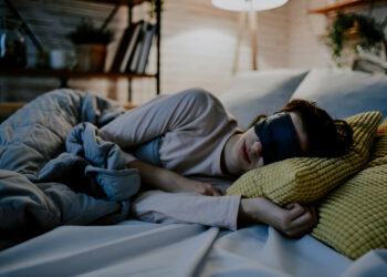 SNOOZ Smart White Noise Machine: A Comprehensive Review of 2025