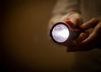 NEBO-12000-Rechargeable-Flashlight